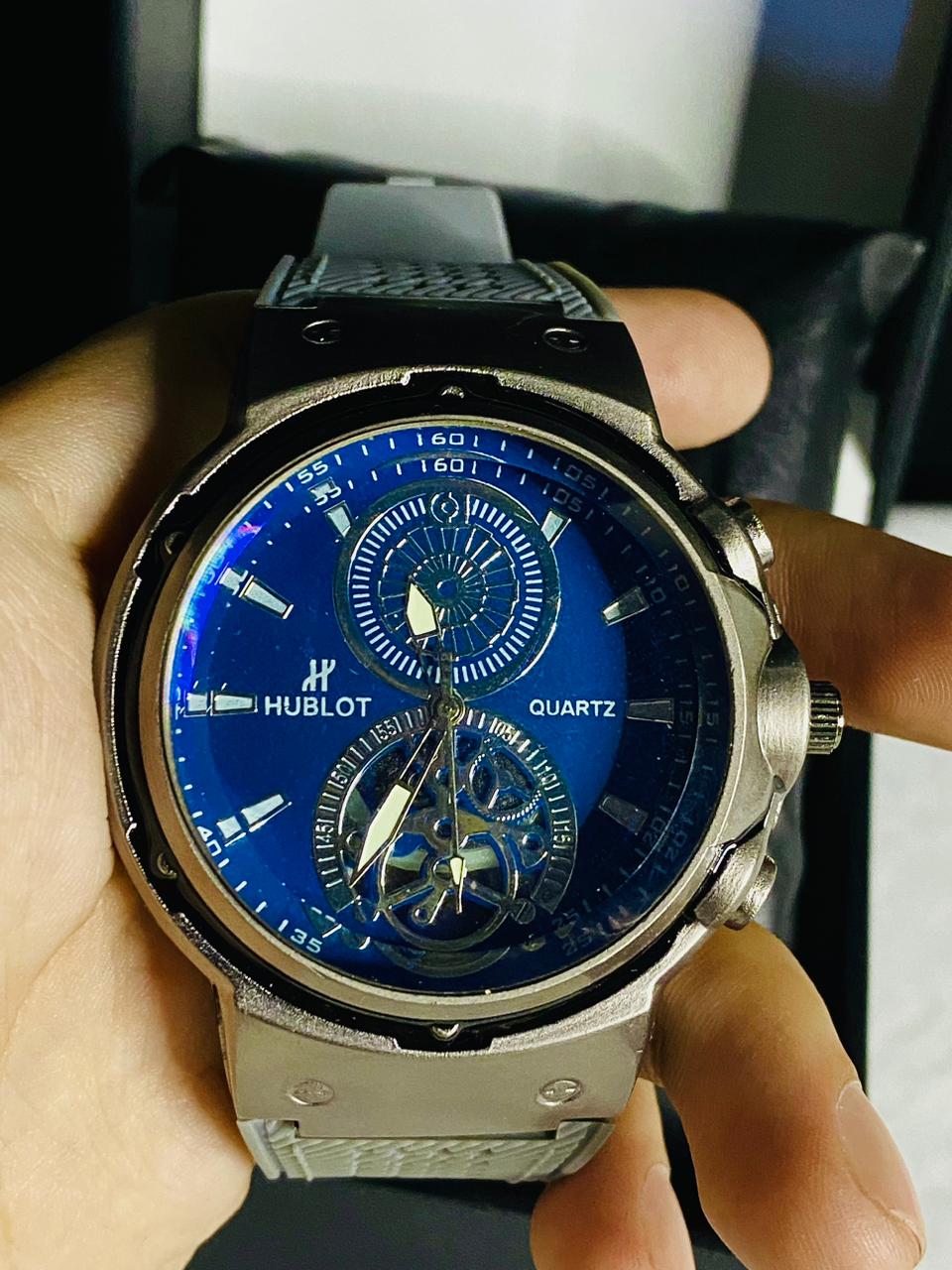 Hublot Quartz Chronograph Men’s Watch – Blue Dial, White Silicone Strap, Luxury Analog Design